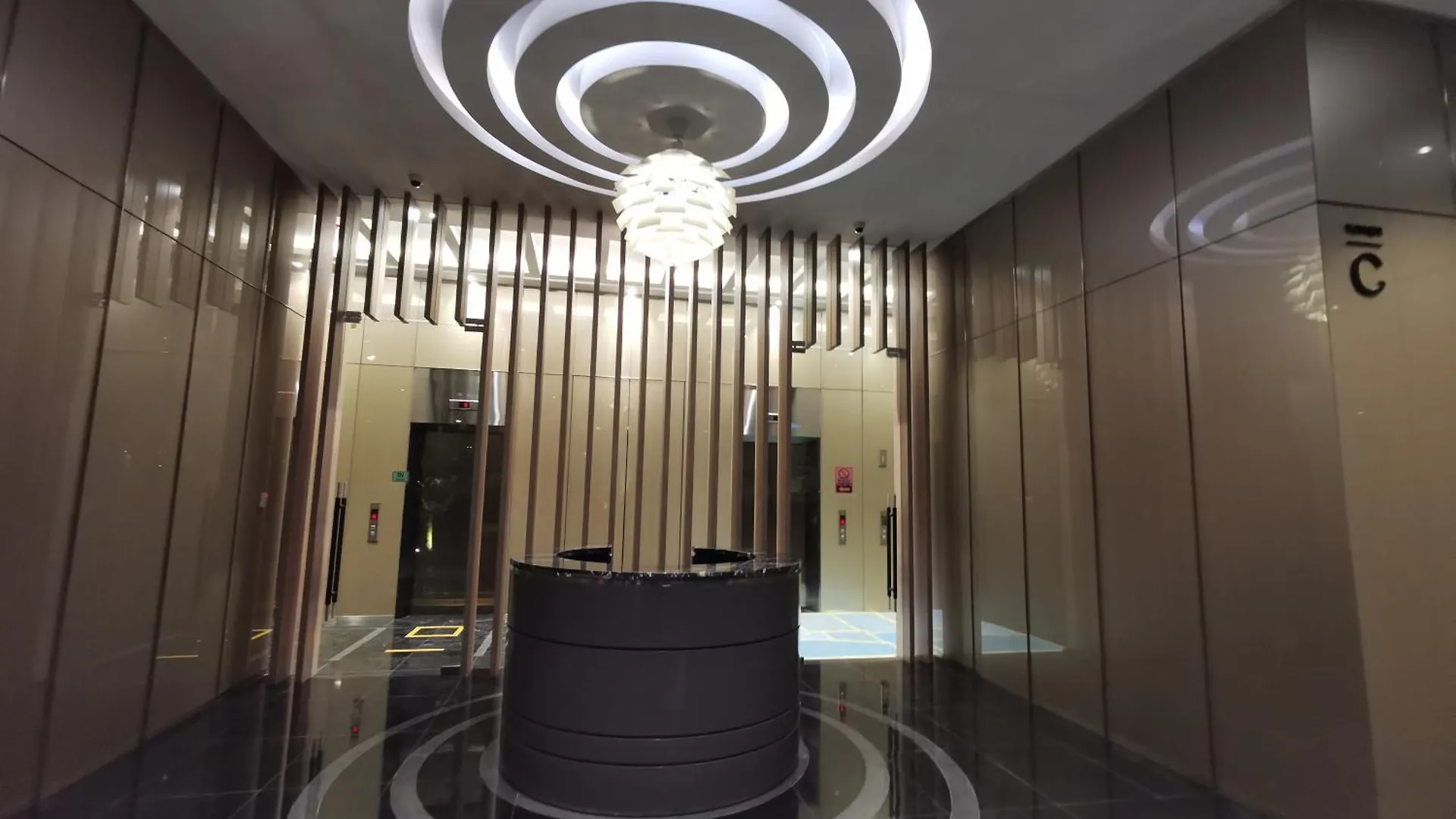 Apartment Sky Suites Klcc Premium Stay By Arumah Kuala Lumpur