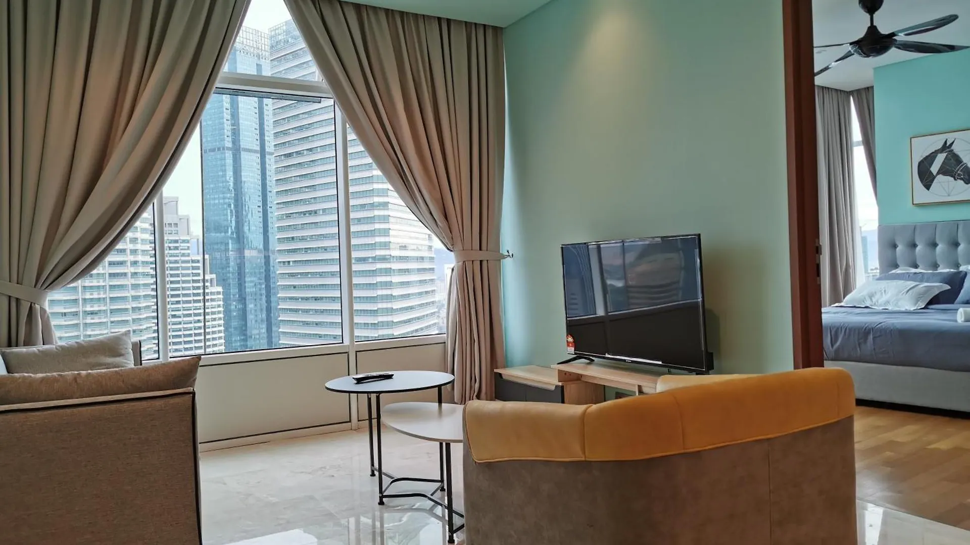 Sky Suites Klcc Premium Stay By Arumah Kuala Lumpur 0*,